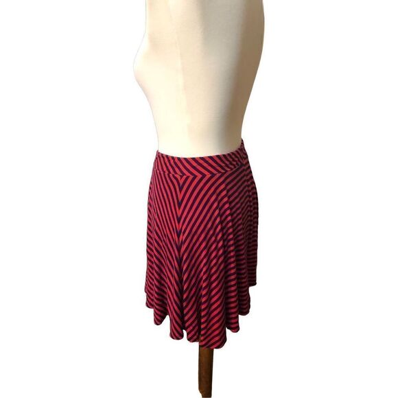 SO striped red and black jersey knit skater skirt - Picture 4 of 8